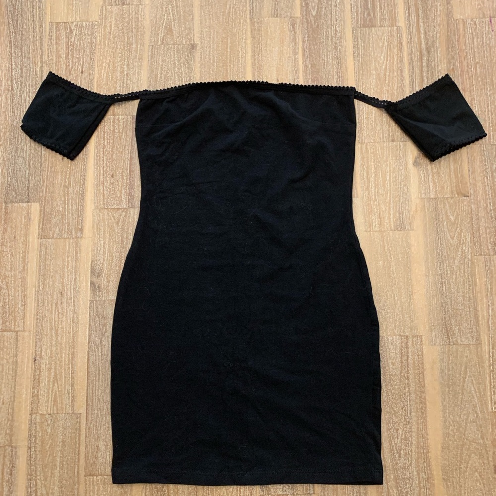 Black Tobi Dress Small